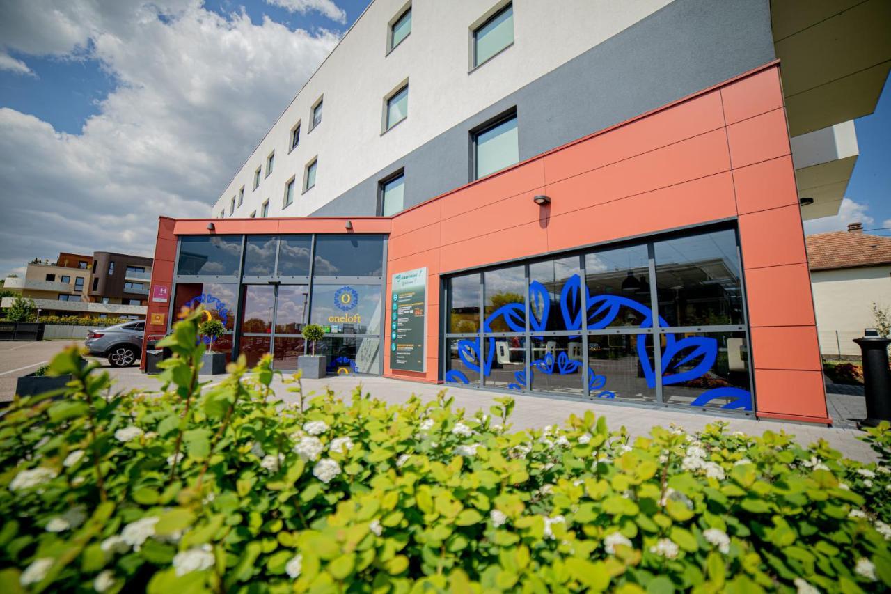 Oneloft Hotel Obernai Exterior photo